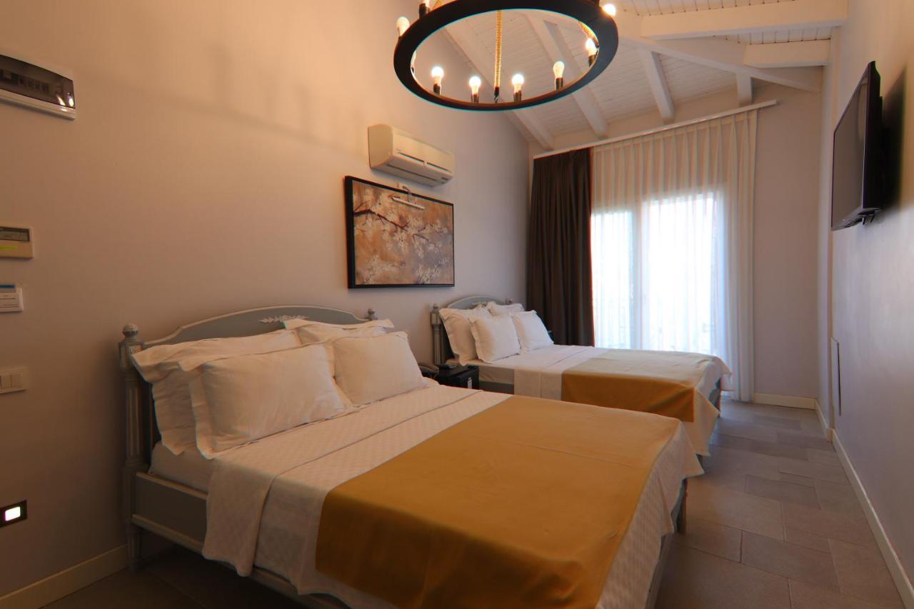 Alacaat Otel Alacati Exterior foto